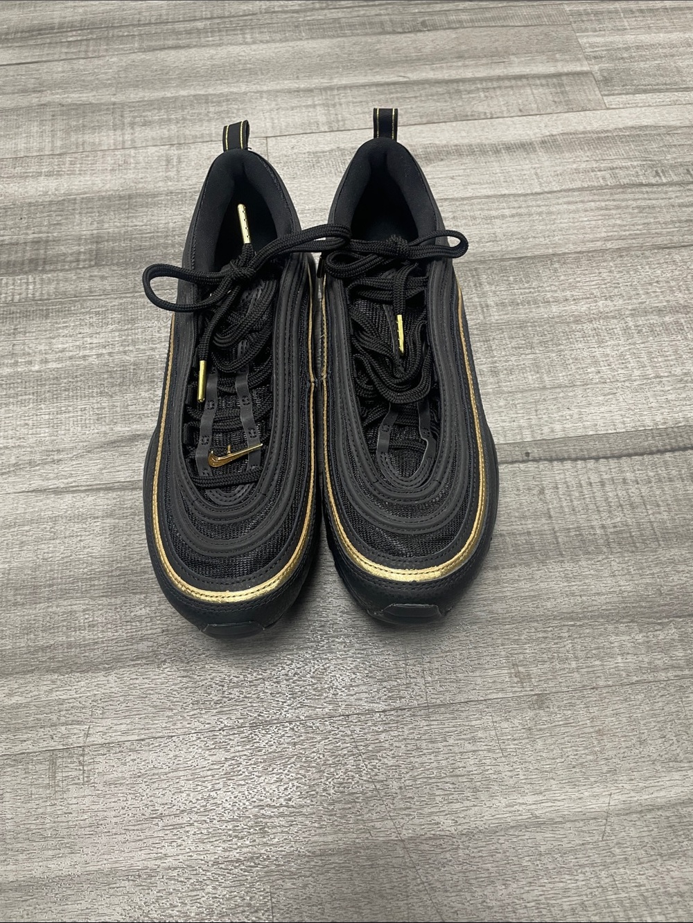 Nike Men’s Black and Gold Sneakers
